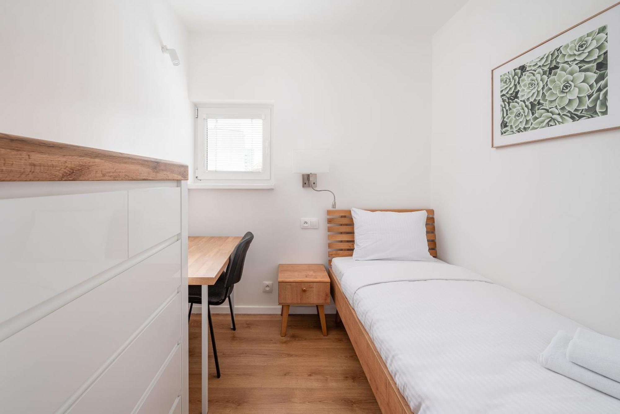 Krasinski Garden Comfort Apartment Warschau Buitenkant foto